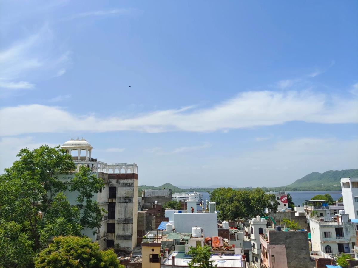 Albergue The Rustic Monk Udaipur Exterior foto