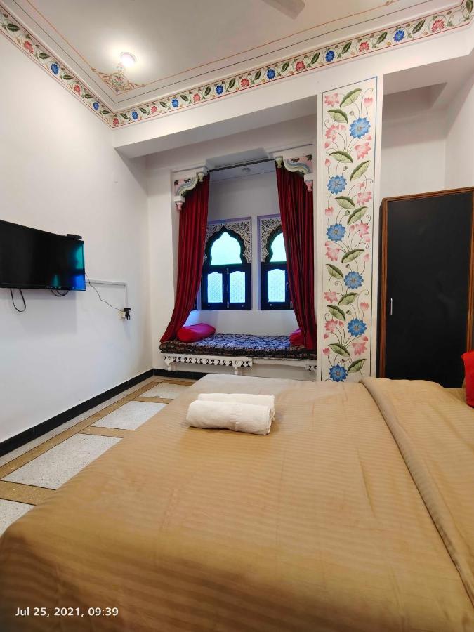 Albergue The Rustic Monk Udaipur Exterior foto