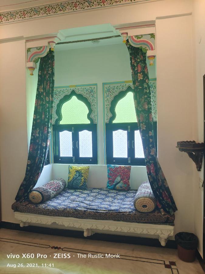 Albergue The Rustic Monk Udaipur Exterior foto